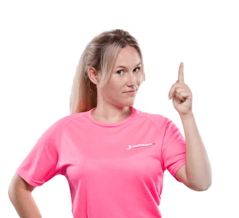 karolina wskazuje napis